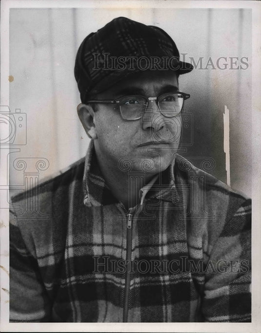 1955 Carmine Cordaro, 6300 Columbia Rd. Olmated Falls  - Historic Images