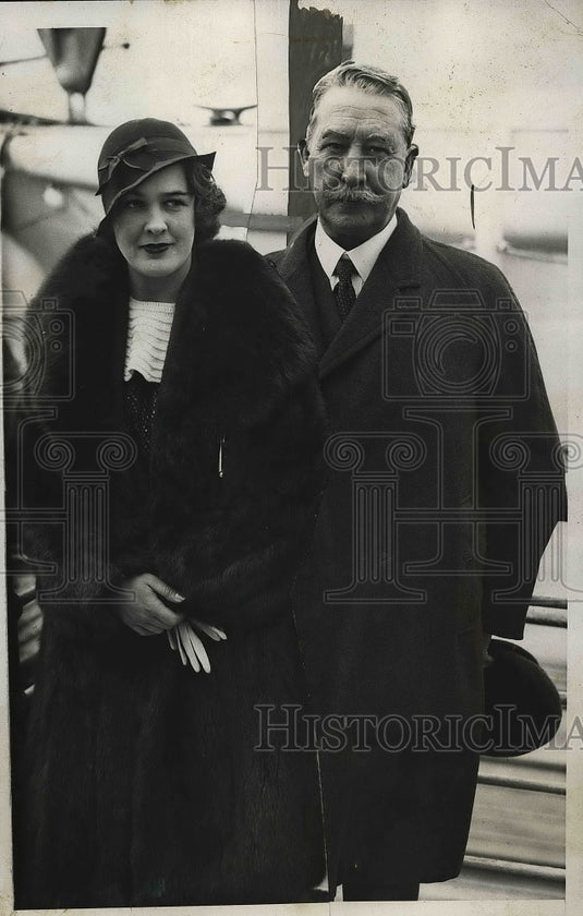 1932 Lord Decies of England and Hon. Moya Beresford in New York. - Historic Images