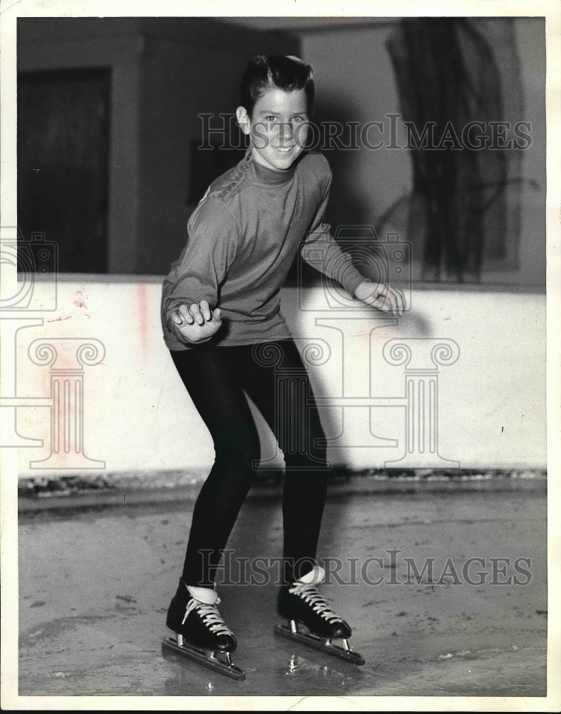 1966 Press Photo Jim Stiscak Practicing for Euclid Speed Skating Club - Historic Images