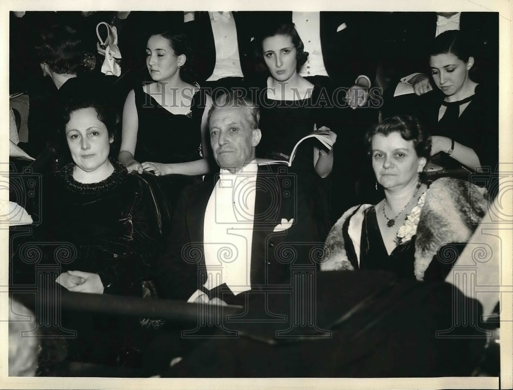 1934 Chilean Ambassador To US Don Manuel Trucco &amp; Family  - Historic Images