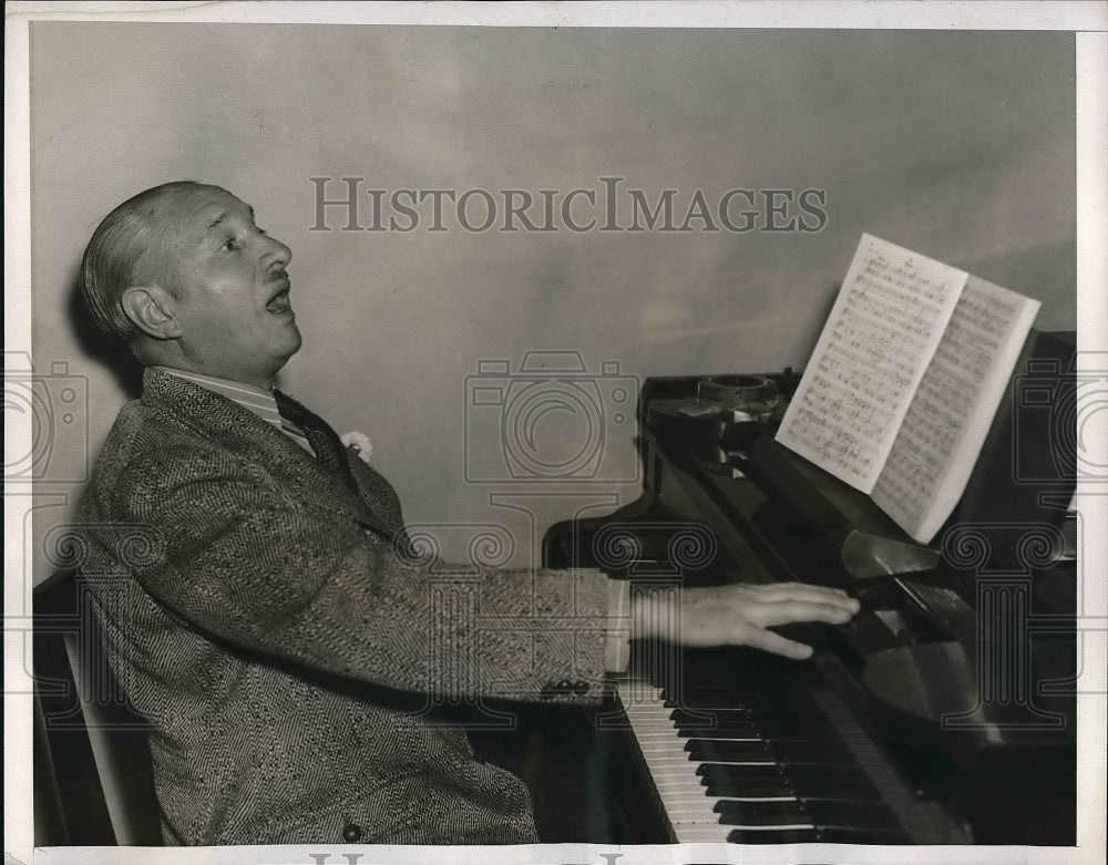 1938 Press Photo Piano Instructor Percy Stephens In His Studio - nea96596 - Historic Images