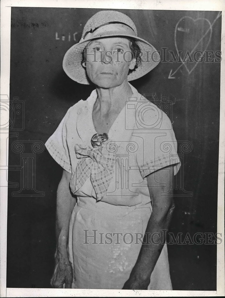 1939 Mrs. Emma Storer.  - Historic Images