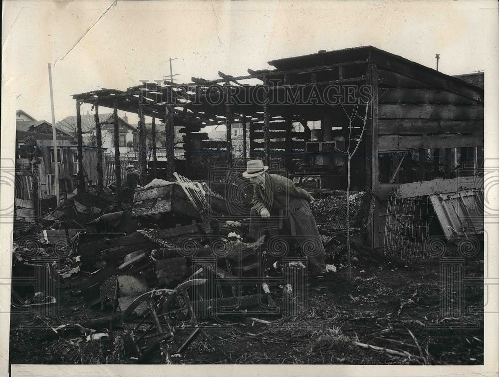 1938 Press Photo Burned bodies of Mrs.Effie Long &amp; Children in a Funeral Prye.-Historic Images