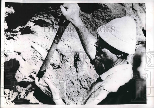 1968 Press Photo Israeli Defense Minister Moshe Sayan - Historic Images