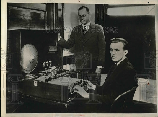 Robert Naumburg, inventor of visagraph & Tiovo Laminan,blind student - Historic Images