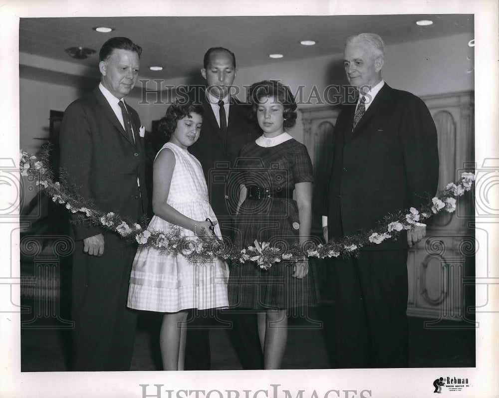 1961 Mayor Kenneth Nash, Nancy, Marvin and Judy Helf, Ray Martin - Historic Images