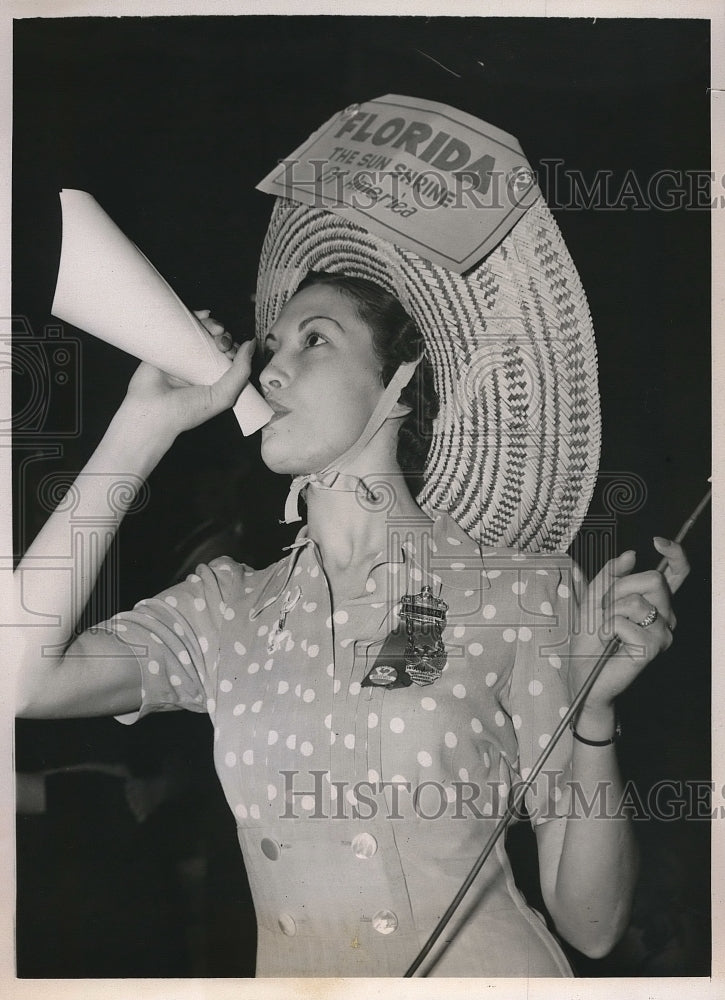 1940 Press Photo Democratic Conclave Delegate Olive Catts Wearing Florida Hat - Historic Images