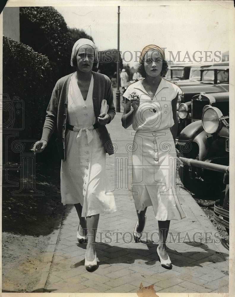 1931 Alice Belmont & Dorothy Gay at Southhampton club  - Historic Images