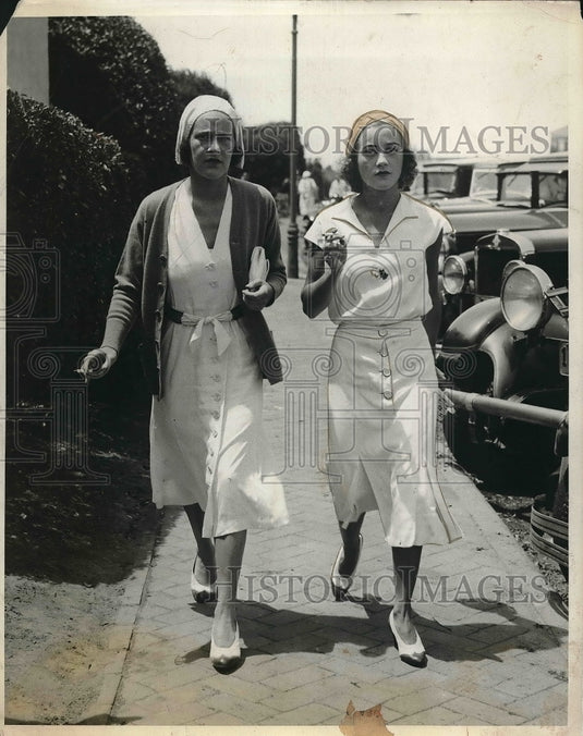 1931 Alice Belmont & Dorothy Gay at Southhampton club  - Historic Images