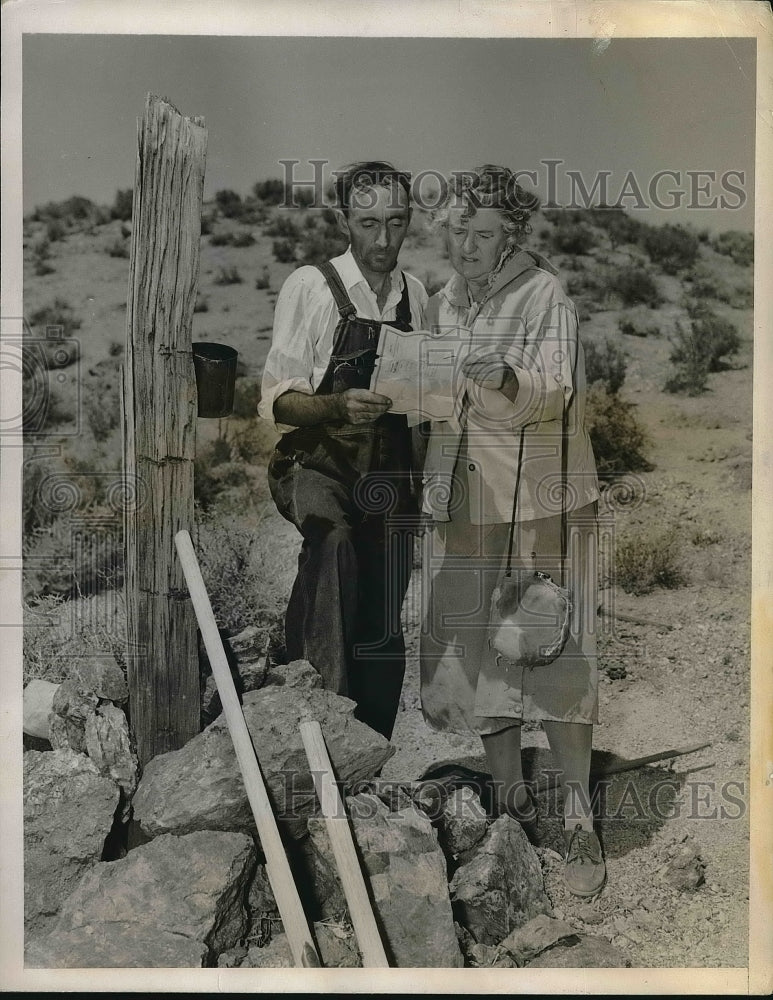 1937 Mrs josie Bishop &amp; Scotty Scott, prospectors  - Historic Images