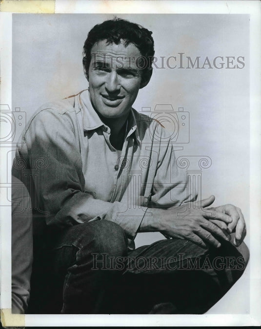 1970 Mr Elliot Silverstein  - Historic Images