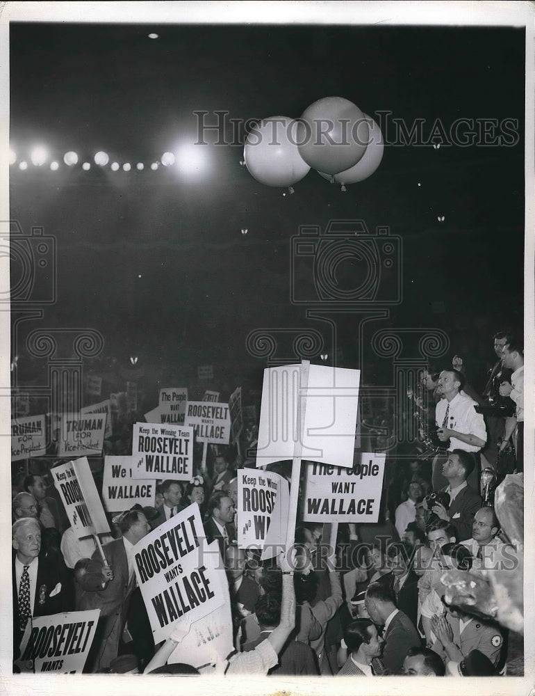 1944 Press Photo Chicago, delegates at Democratic Natl Convention - nea97509 - Historic Images