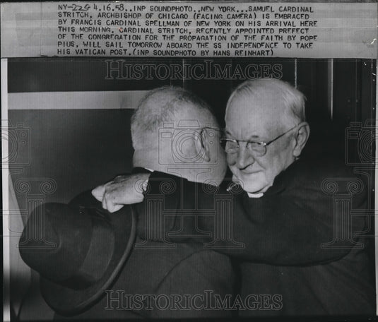 1958 Press Photo Chicago Archbishop Arriving in New York by Francis Spellman - Historic Images