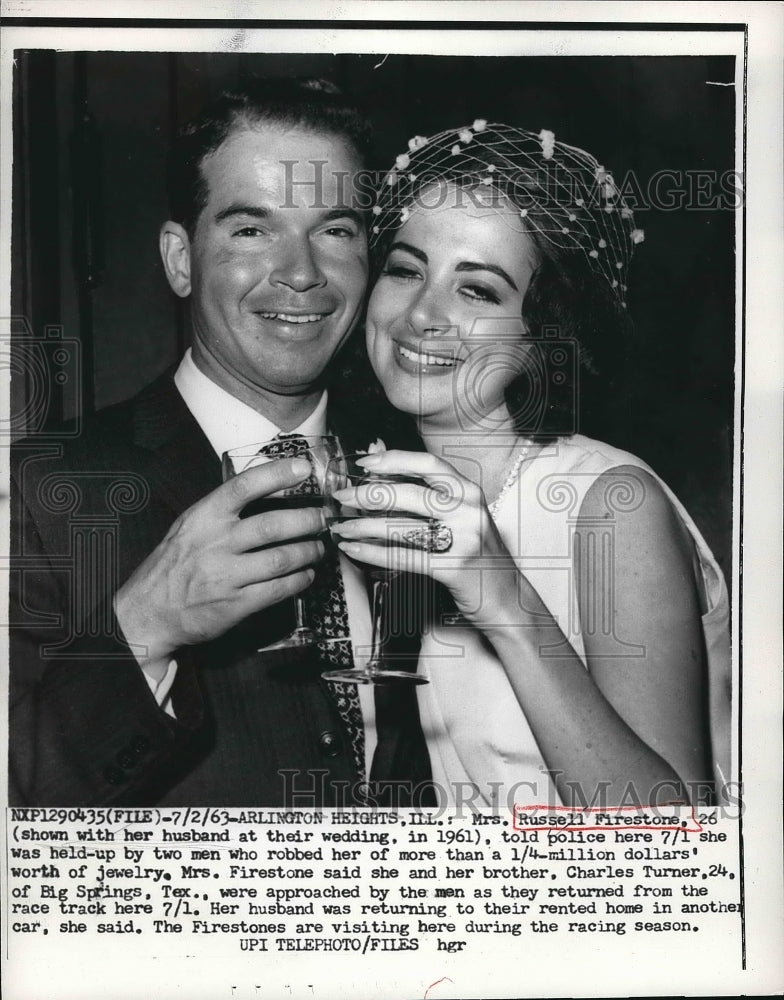 1963 Press Photo Arlington Hgts, Ill Mr &amp; Mrs Russell Firestone - nea97904 - Historic Images