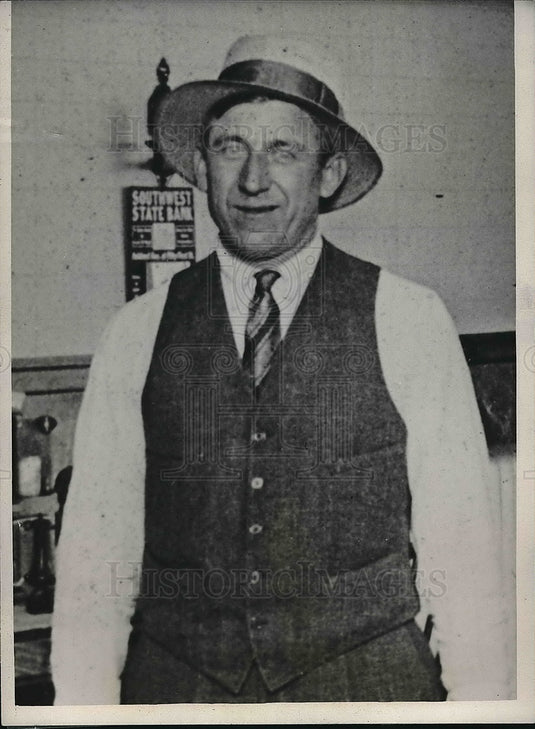 1933 Marion Opas, Wife Denies Plot to Kill Him After Confessing - Historic Images