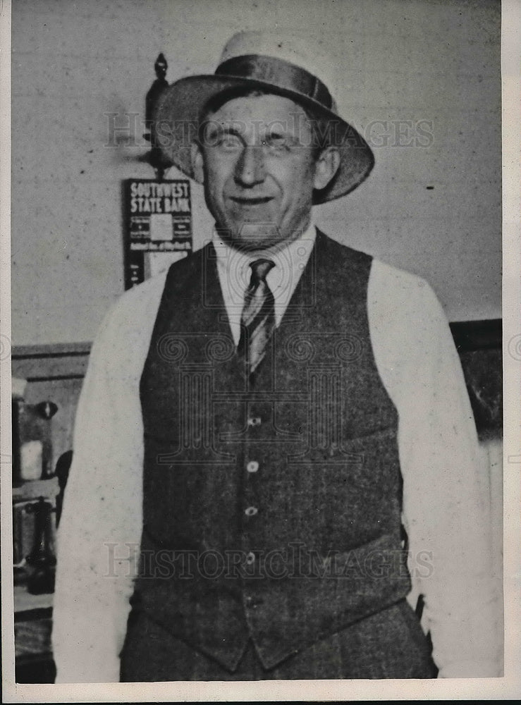 1933 Press Photo Chicago man Marion Opas (wife Bessie plotted to kill him) - Historic Images