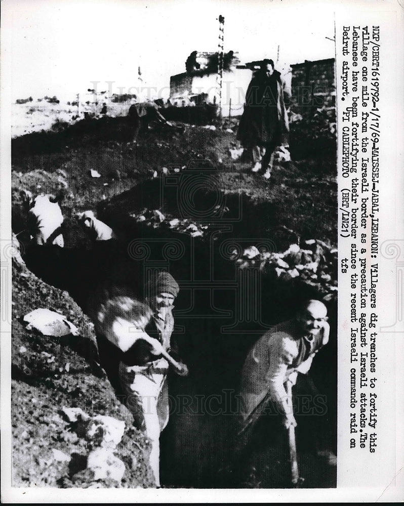 1969 Lebanese fortifying border with Israel because of recent raids - Historic Images