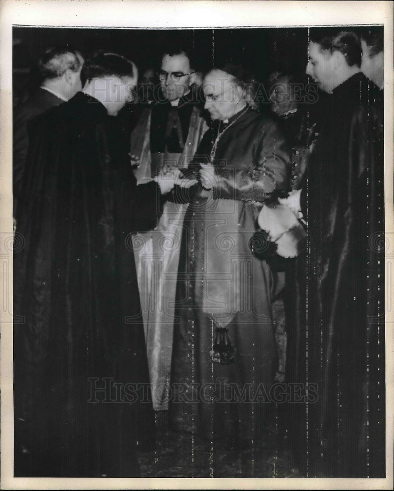 1946 Press Photo Samuel Cardinal Stritch, Archbishop of Chicago at Vatican City - Historic Images