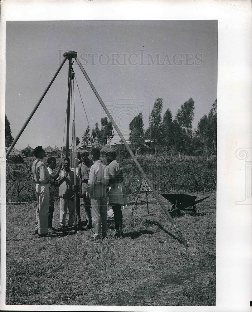 1957 Press Photo Inhabitants of Addis Ababa learn how to drill water well - Historic Images