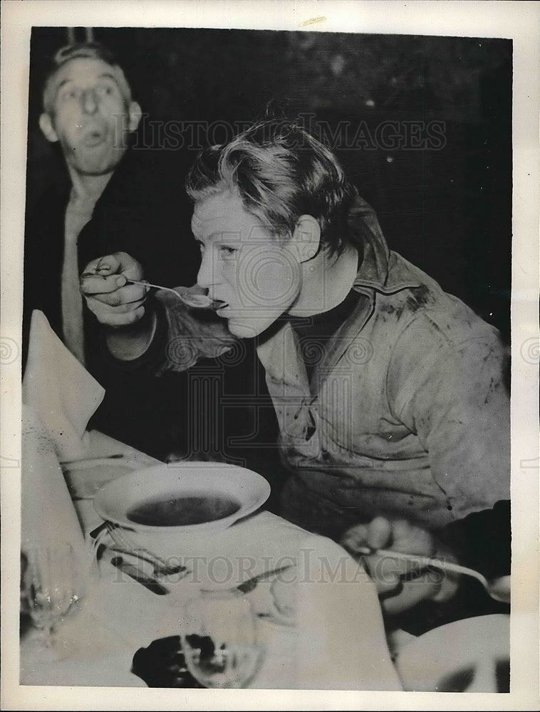 1939 London, survivors of liner Spaarndam that hit mine in Thames - Historic Images