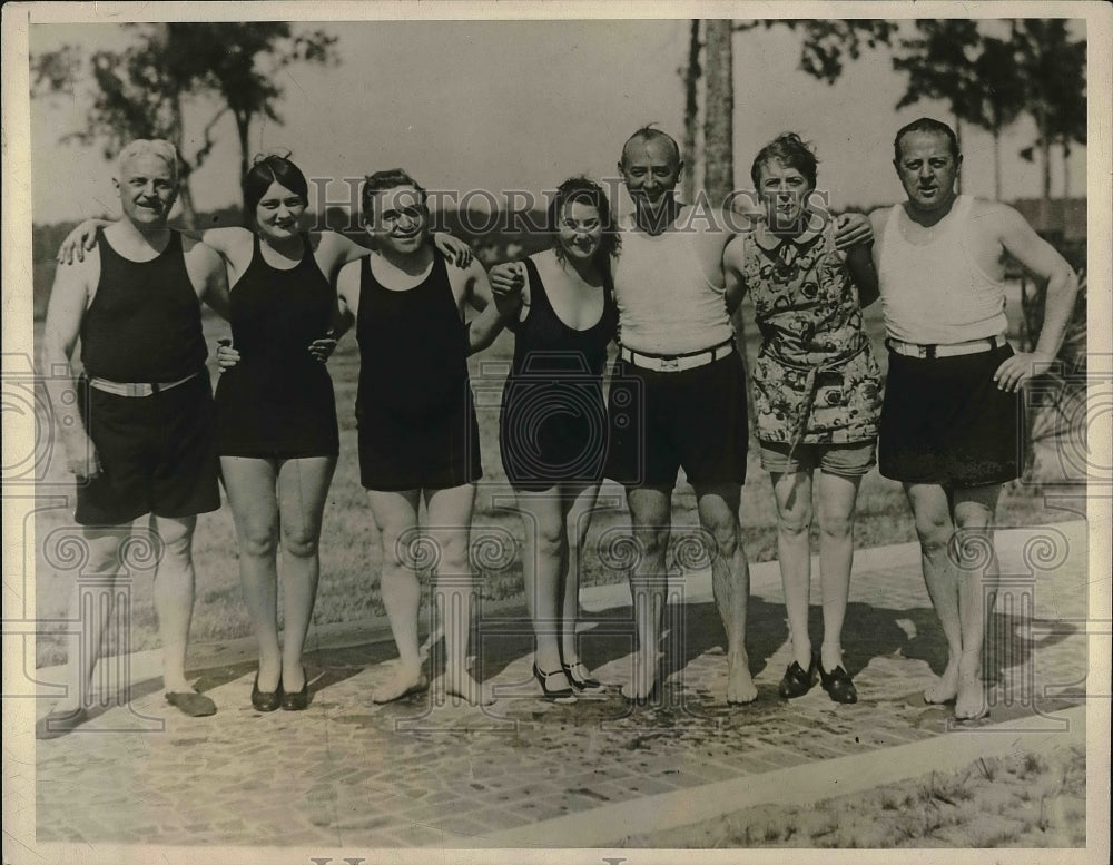 1927 Press Photo Edward Olmstead, Helen Wainwright, Juliette Day, Swimming - Historic Images