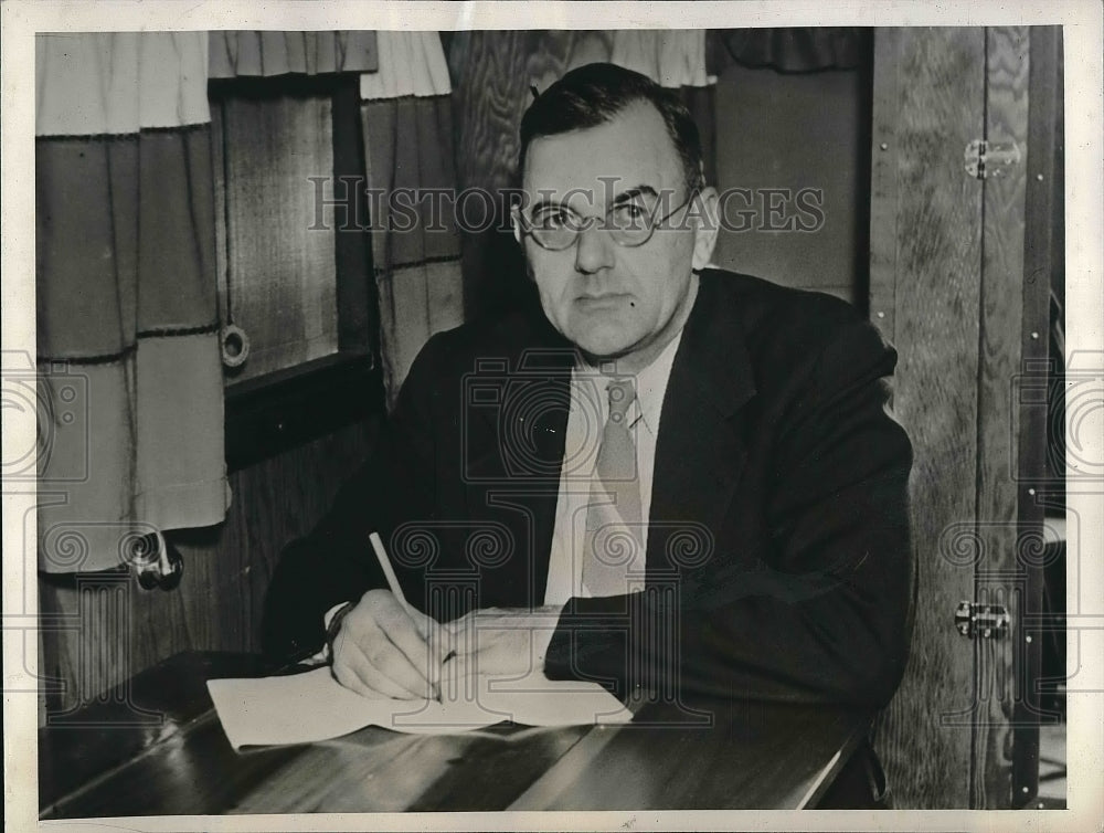 1939 Press Photo Jeanette Banker G Wylie Overly Dreams Of Being Circus Clown - Historic Images