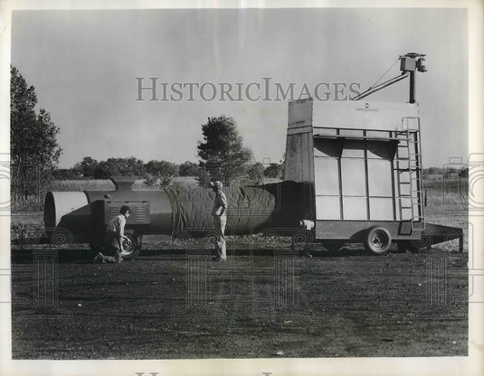 1942 Press Photo Air Riad Demo Hurt Shipyard Workers - Historic Images