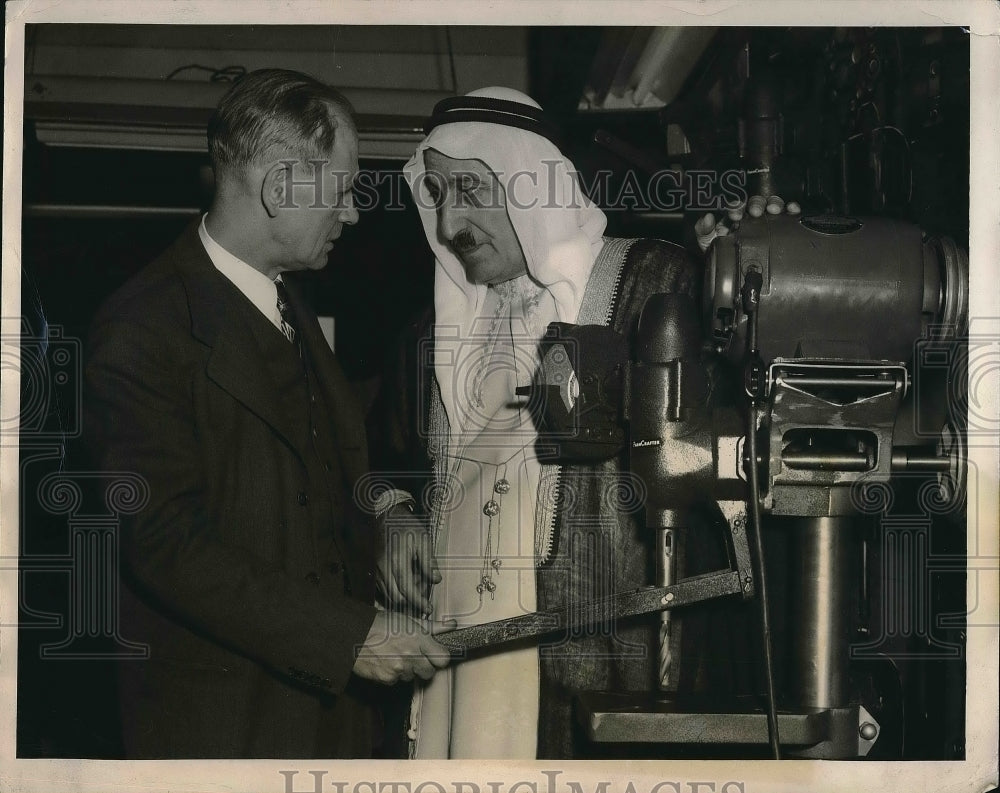 Sheik Bisharet Pasha of Egypt In US To Visit Sons &amp; Friends - Historic Images