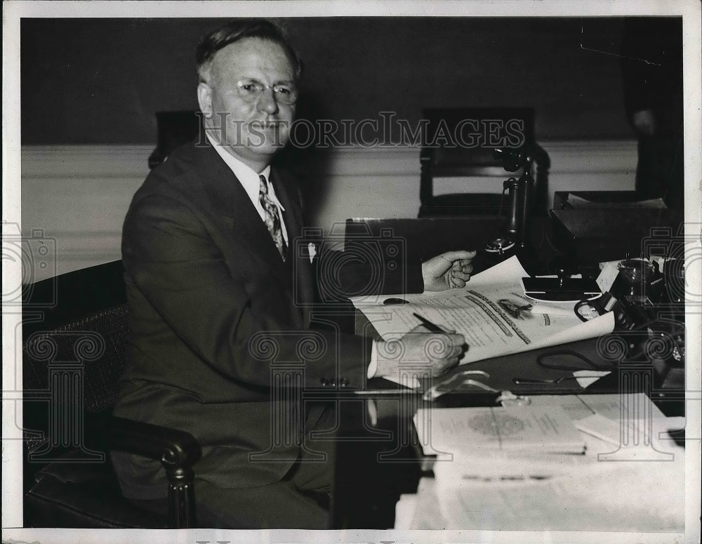 1933 Press Photo J.F.. O'Connor of Los Angeles California - nea98768 - Historic Images