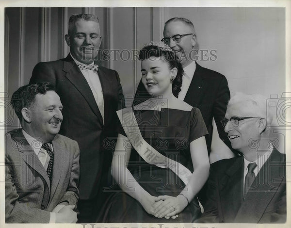 1957 Press Photo Governor C. William O'Neill Miss Kay Butler Robert Gr ...