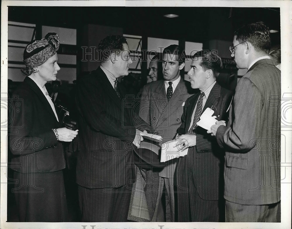 1941 US Minister Arthur Bliss to Yugoslavia & wife arrive in Clipper - Historic Images