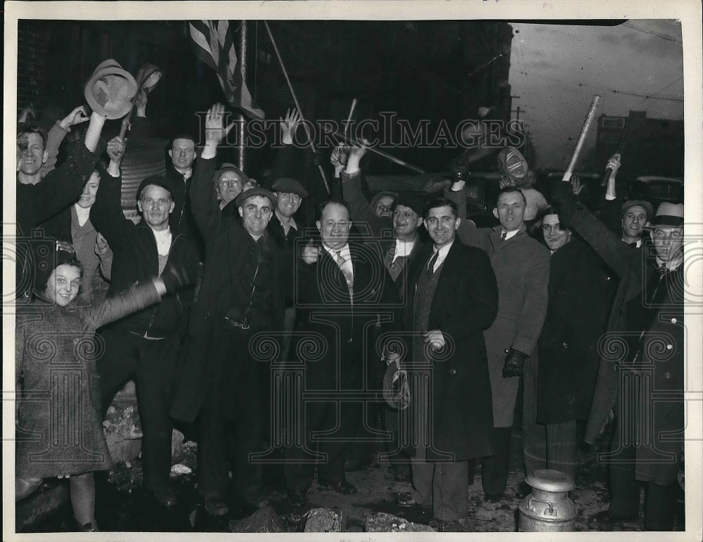 1936 Press Photo Strikers on picket line at Goodyear plant - nea98939 - Historic Images