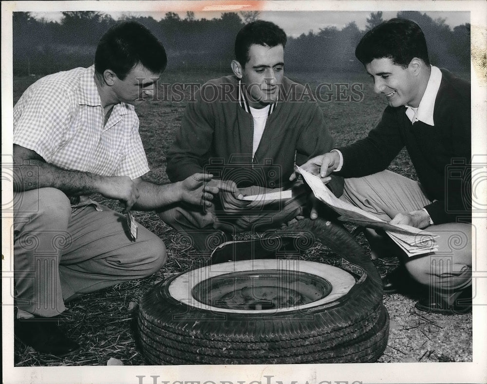 1955 J Paul Stevens, C John Fabrau &amp; G Harry Trace comparing notes - Historic Images