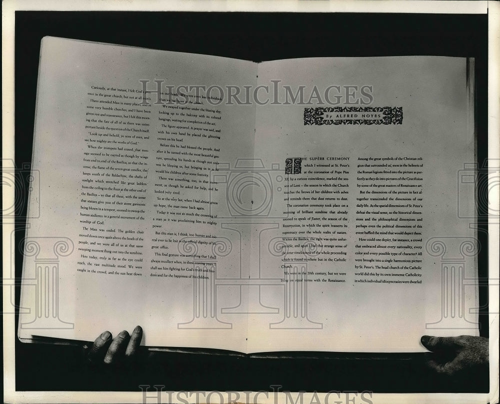 1939 View of Memorial book from Archbishop Cicognani to Pop Pius XII - Historic Images