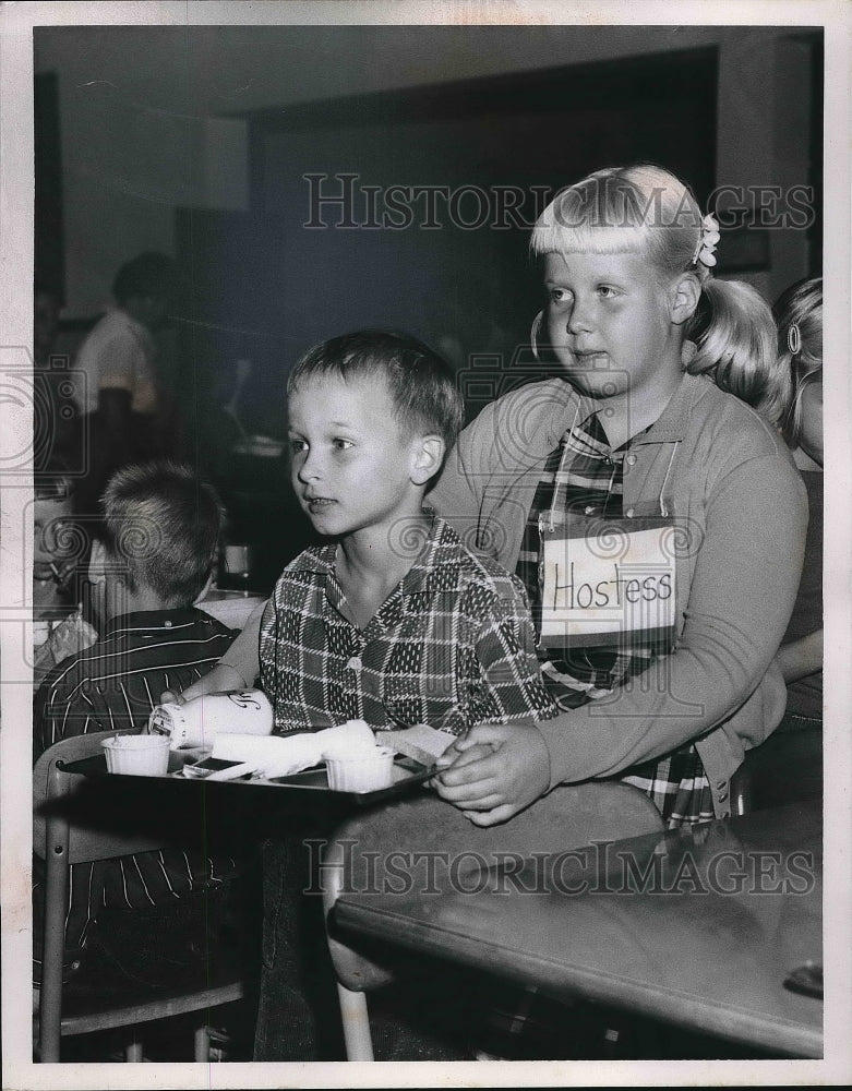 1959 Press Photo Richard Ewing, Paulette Obal, Elementary School - nea99455 - Historic Images