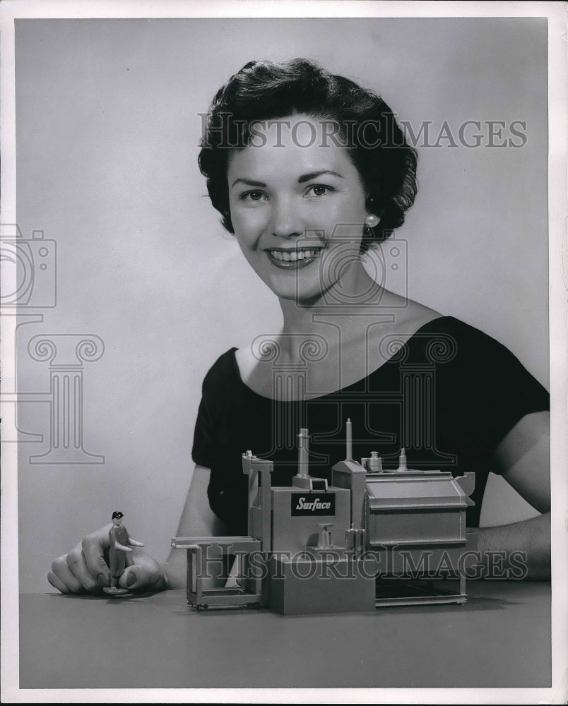 1956 Press Photo Model Audrey V. Oliver at Metal Show of the American Society of - Historic Images