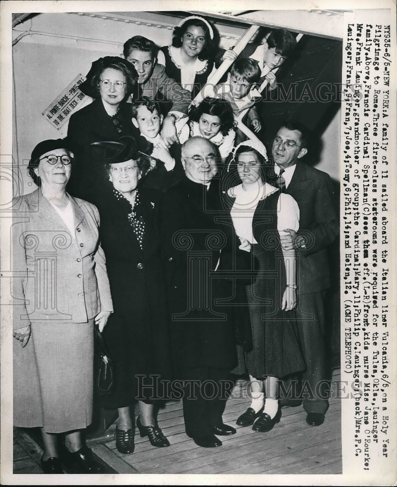1950 Press Photo Francis Cardinal Spellman with group of Pilgrimage to Rome. - Historic Images