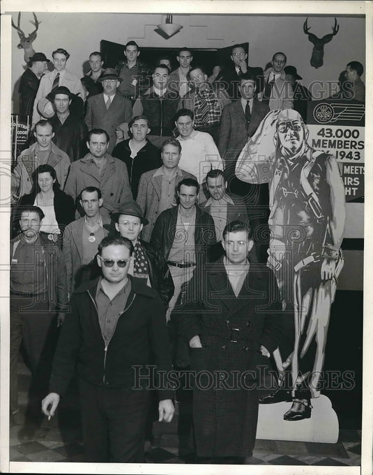 1943 Lockhees and Vega off - Historic Images