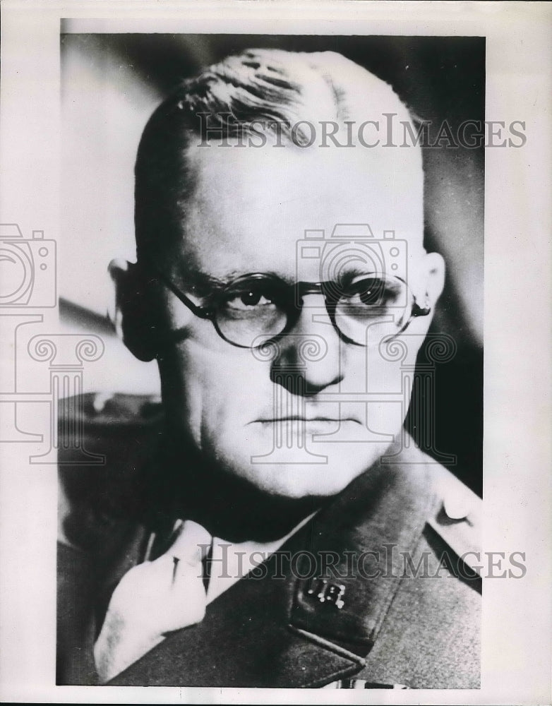1953 General Williston B Palmer Testified to Senate  - Historic Images