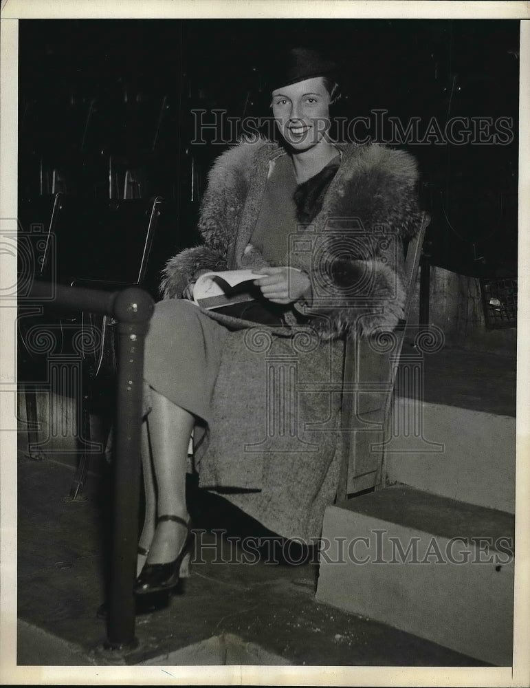 1932 Miss Beatrix Blackwell 47th Annual National Horse Show - Historic Images