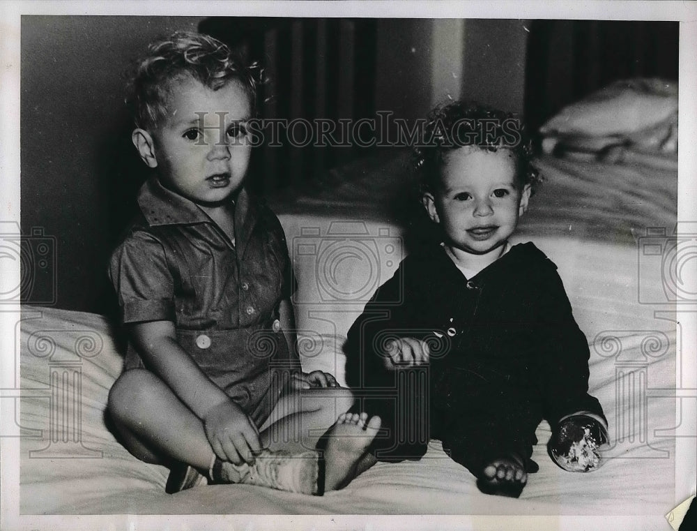 1934 Press Photo Robert West Murial Dawson stomachs pumped - nea99958 - Historic Images