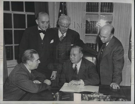1946 New York Mayor William O'Dwyer Grady MaGuire Sprago - Historic Images