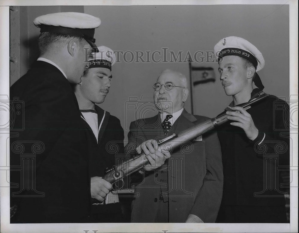 1951 Press Photo Congressman Sabath, Zeer Kraus, Jacbov Jaffe, Warship Misgav - Historic Images