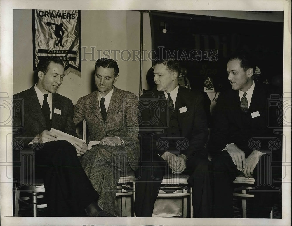 1941 Press Photo National Association of Basketball Coaches Meeting - Historic Images