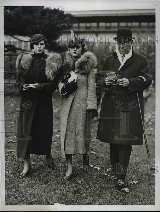 1934 Press Photo E. Victoria and Mr. Swartwout, Peggy Sykes, United Huntsracing-Historic Images