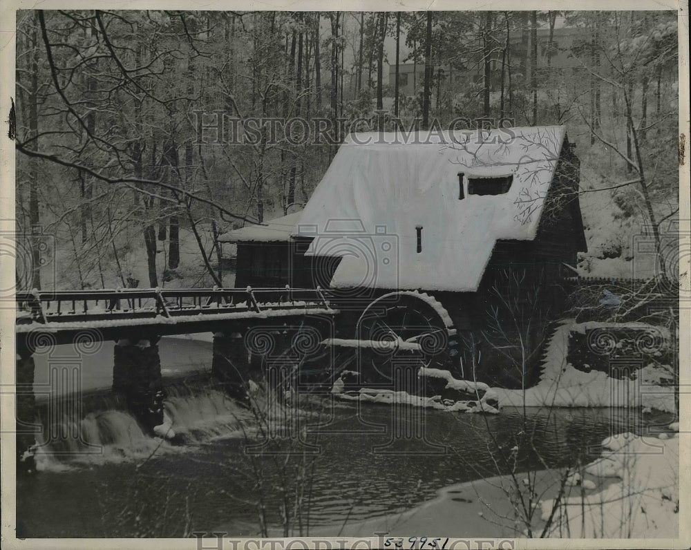 1940 Press Photo A scene in the greeting card motif done by frosty brush of - Historic Images