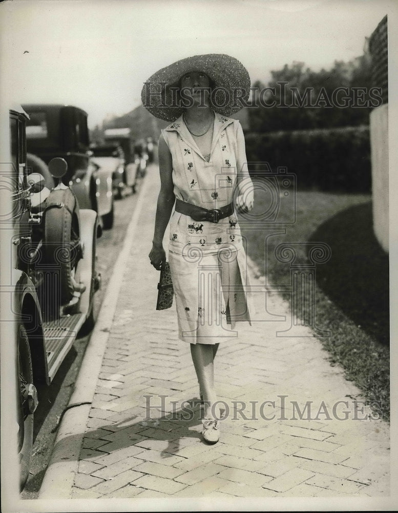 1929 Press Photo Dorothy Kavanaugh at Southhampton. L.I. - Historic Images