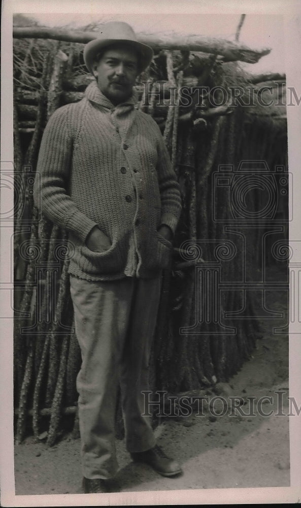 1923 Press Photo E. Medina Saules engineer in charge at Campo de Llanos - Historic Images