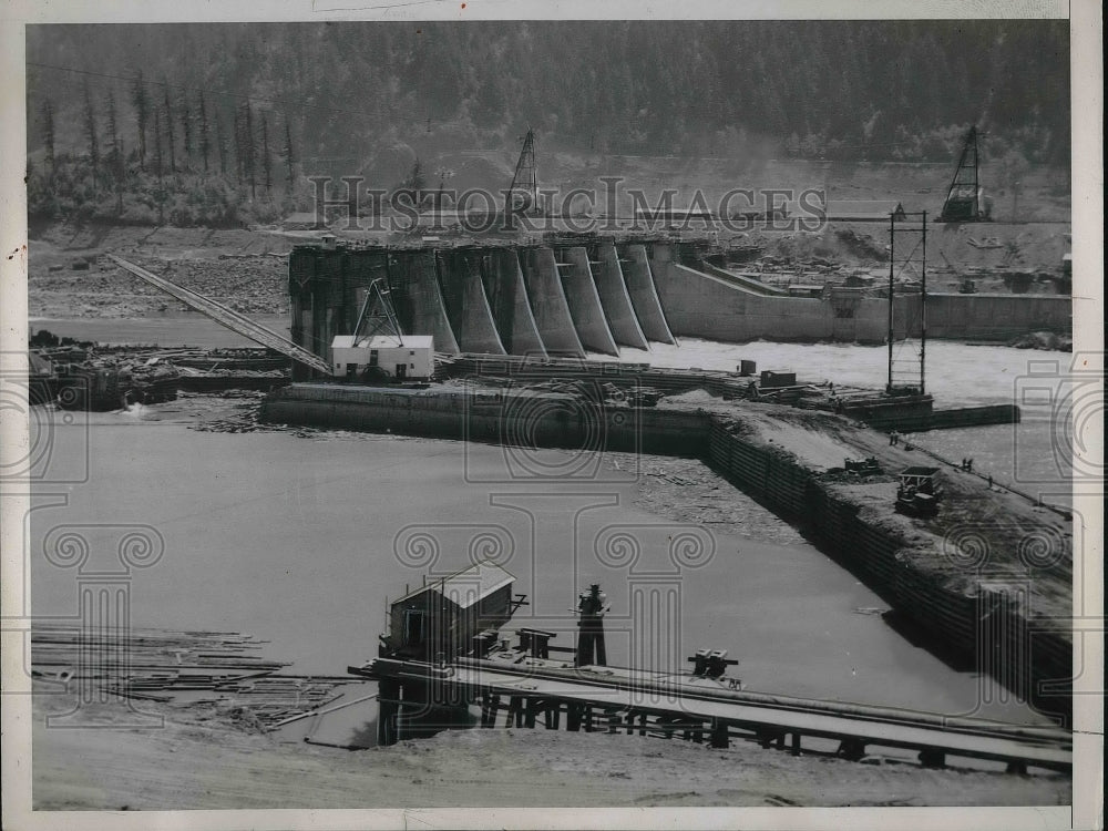 1936 Press Photo Construction work at Bonneville Dam in Oregon - Historic Images