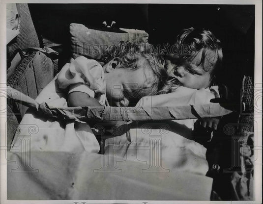 1938 Press Photo Ventnor City, N.J. Dorothy & Dolores Rudolph, twins - neb02168 - Historic Images